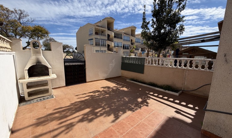 Revente - Maison -
Orihuela Costa - Los Altos