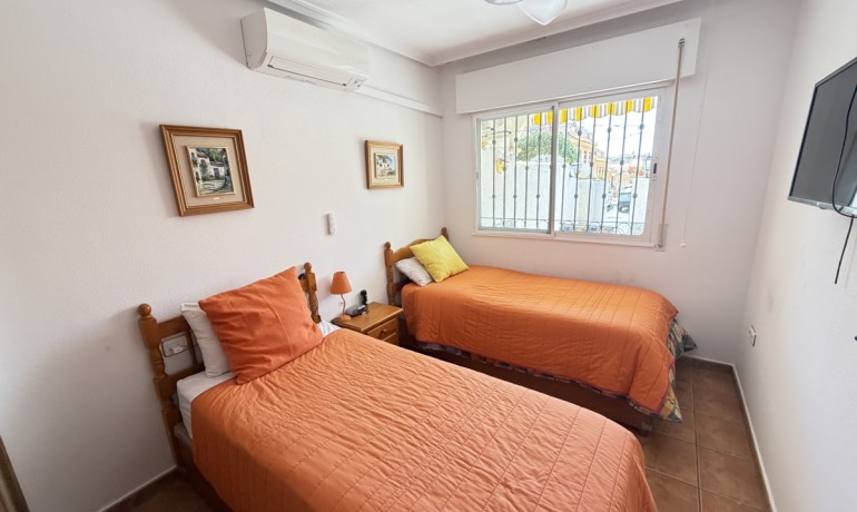 Revente - Appartement / Flat -
Orihuela Costa - La Zenia