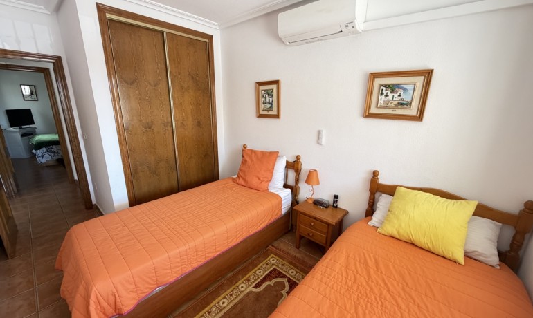 Revente - Appartement / Flat -
Orihuela Costa - La Zenia