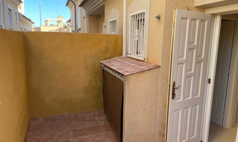 Revente - Maison -
Orihuela Costa - Villamartin