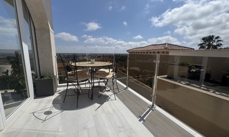 Revente - Villa -
San Miguel de Salinas - Las Comunicaciones