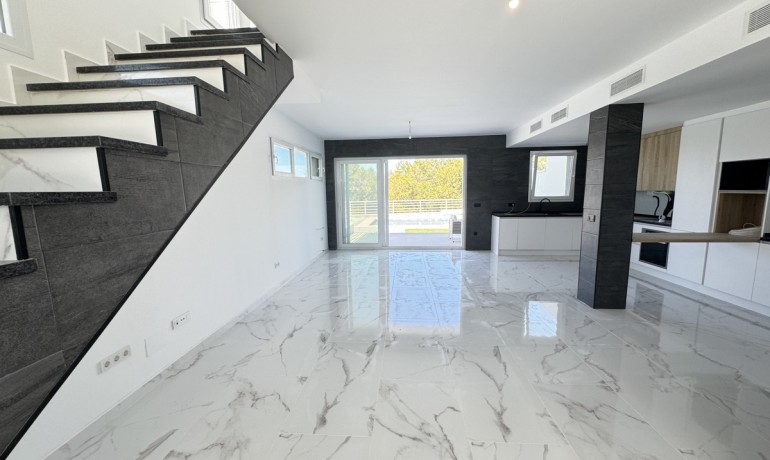 Revente - Villa -
Torrevieja - Los Balcones
