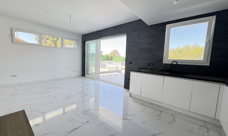 Revente - Villa -
Torrevieja - Los Balcones