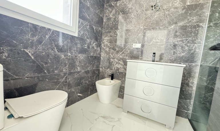 Revente - Villa -
Torrevieja - Los Balcones