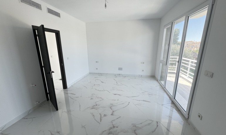 Revente - Villa -
Torrevieja - Los Balcones
