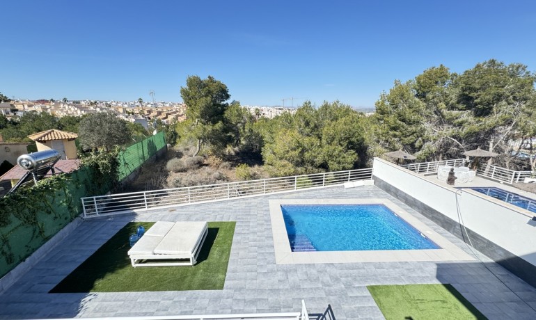 Revente - Villa -
Torrevieja - Los Balcones