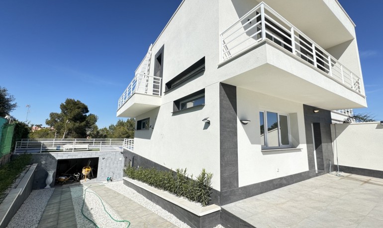 Revente - Villa -
Torrevieja - Los Balcones