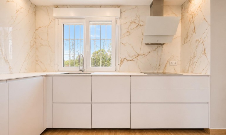 Herverkoop - Villa -
Dehesa de campoamor - Campoamor
