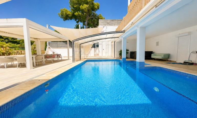 Herverkoop - Villa -
Dehesa de campoamor - Campoamor