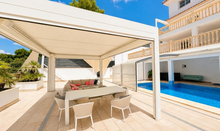 Herverkoop - Villa -
Dehesa de campoamor - Campoamor