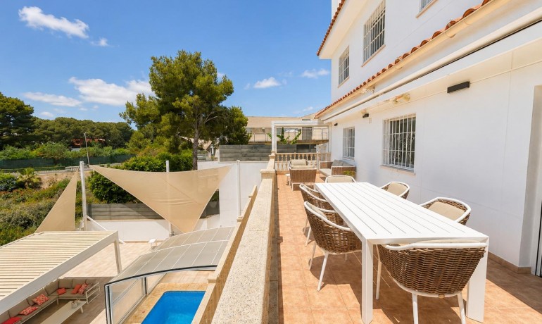 Herverkoop - Villa -
Dehesa de campoamor - Campoamor