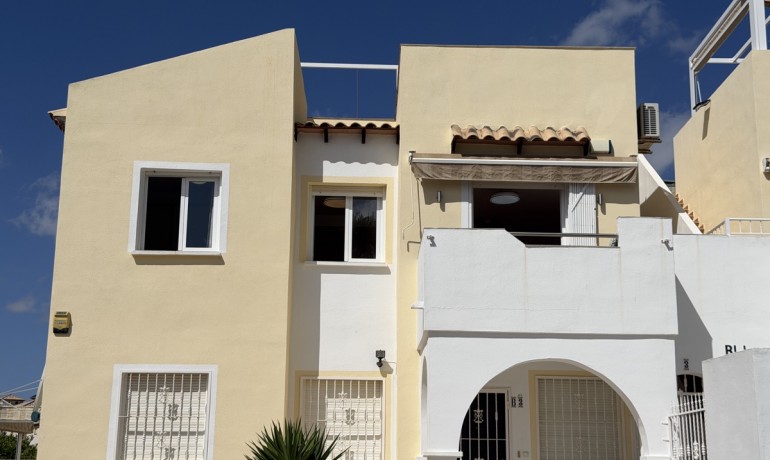 Sale - Apartment / Flat -
Orihuela Costa - Villamartin