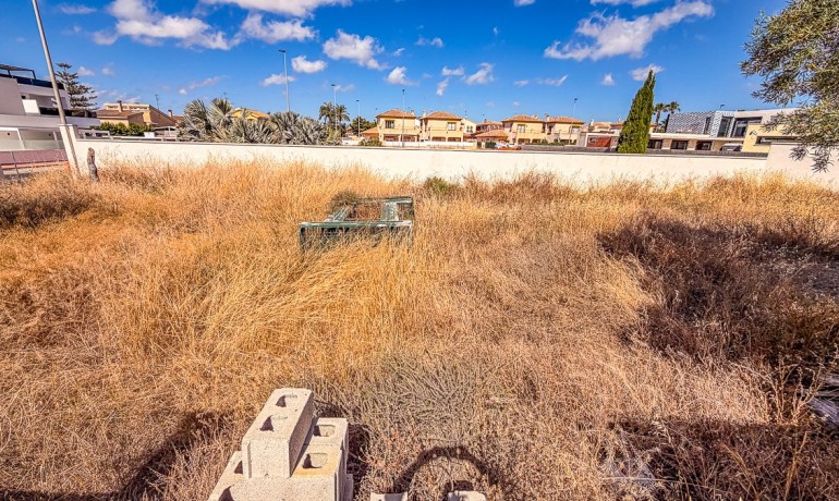 Sale - Plot -
SANTIAGO DE LA RIBERA - zona san blas