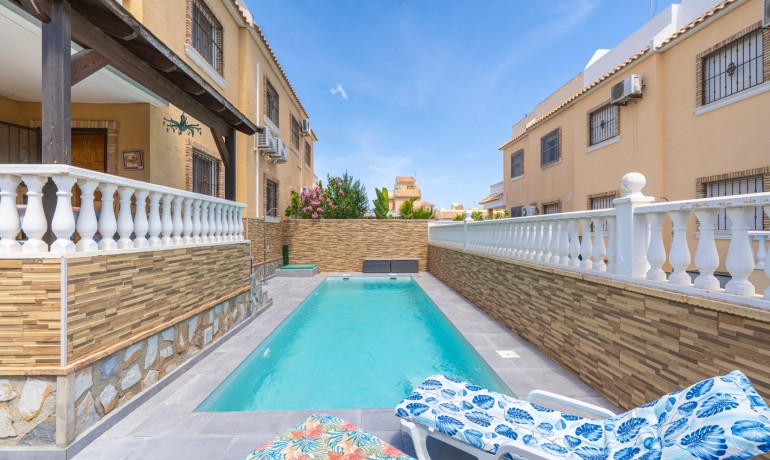 Sale - House -
Cuidad Quesada* - Ciudad Quesada - Rojales