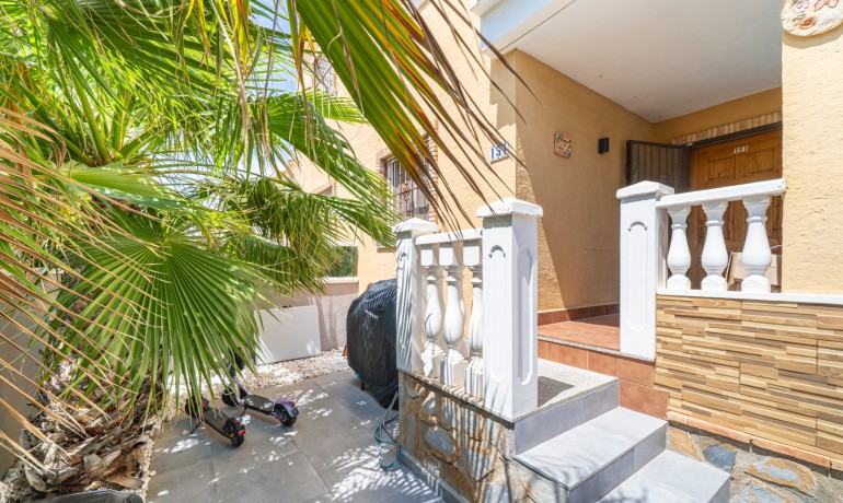 Sale - House -
Cuidad Quesada* - Ciudad Quesada - Rojales
