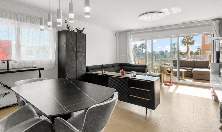 Sale - Apartment / Flat -
Guardamar del Segura* - El Raso*