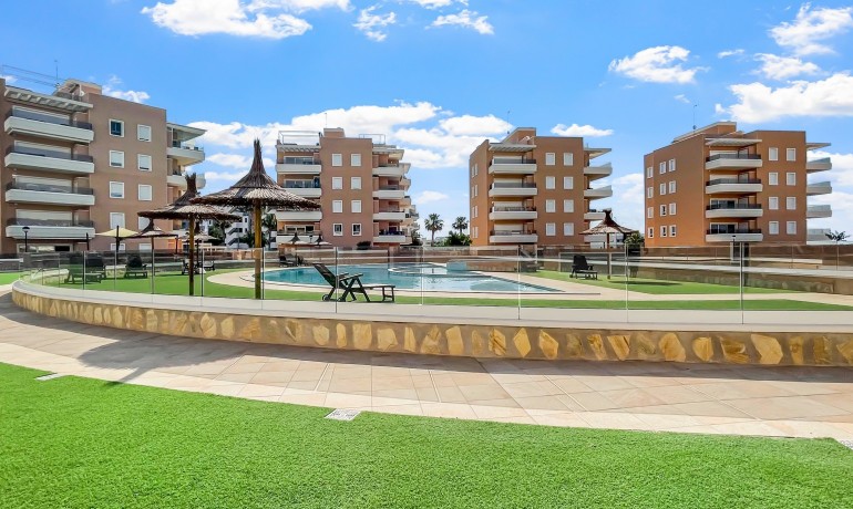 Sale - Apartment / Flat -
Guardamar del Segura* - El Raso*