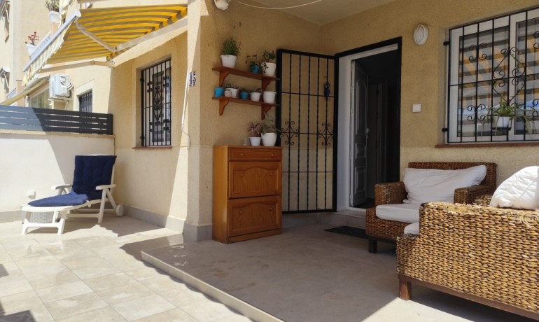 Sale - Apartment / Flat -
Torrevieja* - Torrevieja