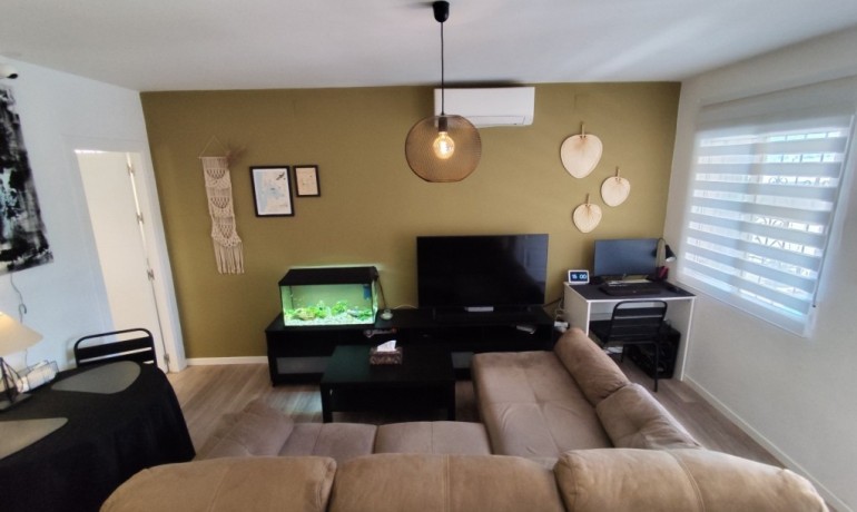 Sale - Apartment / Flat -
Torrevieja* - Torrevieja