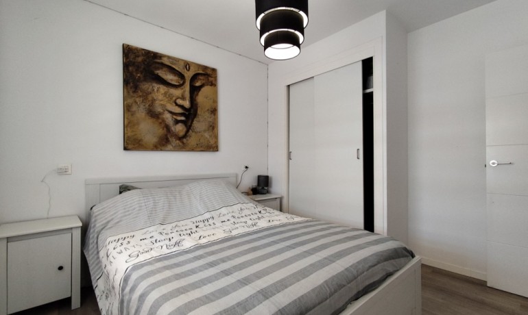 Sale - Apartment / Flat -
Torrevieja* - Torrevieja