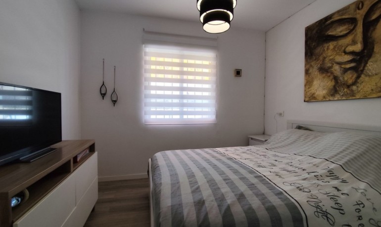 Sale - Apartment / Flat -
Torrevieja* - Torrevieja