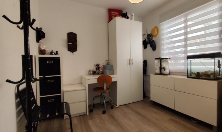 Sale - Apartment / Flat -
Torrevieja* - Torrevieja