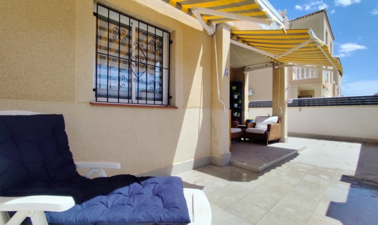 Sale - Apartment / Flat -
Torrevieja* - Torrevieja