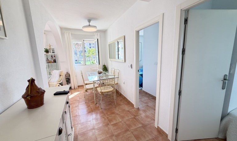 Venta - Apartamento / piso -
Villamartin