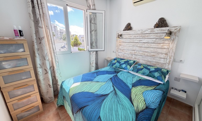 Venta - Apartamento / piso -
Villamartin