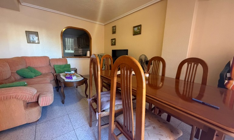 Sale - Apartment / Flat -
Torrevieja Centro - Torrevieja