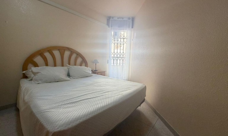 Sale - Apartment / Flat -
Torrevieja Centro - Torrevieja