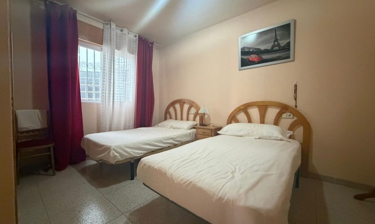 Sale - Apartment / Flat -
Torrevieja Centro - Torrevieja