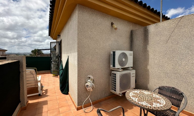 Sale - Villa -
Los Montesinos - La Herrada