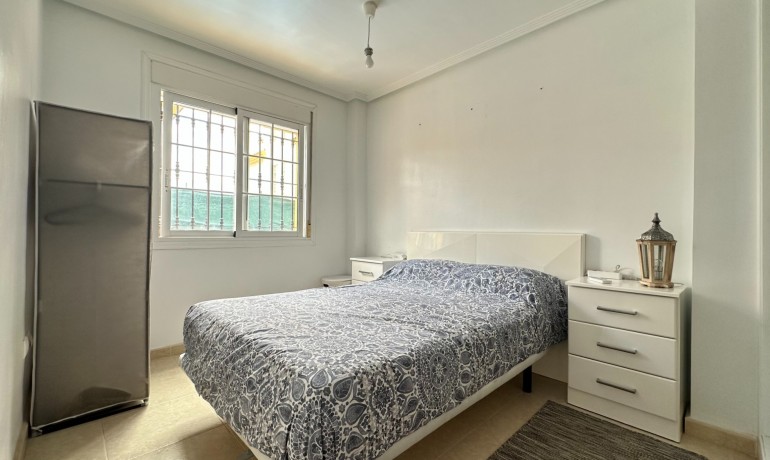 Sale - Villa -
Los Montesinos - La Herrada