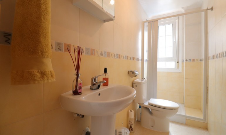 Sale - Villa -
Los Montesinos - La Herrada