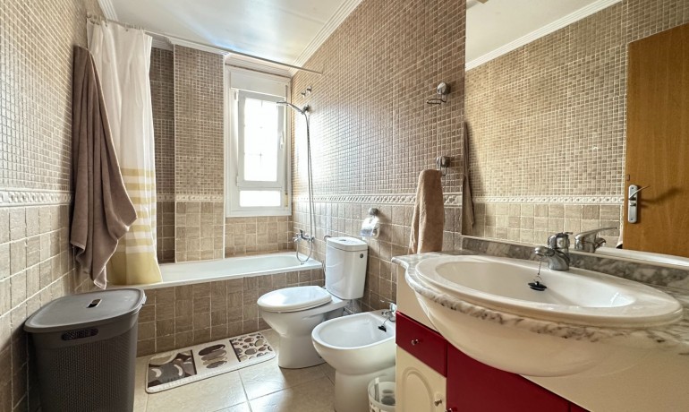 Sale - Villa -
Los Montesinos - La Herrada