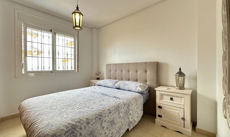 Sale - Villa -
Los Montesinos - La Herrada