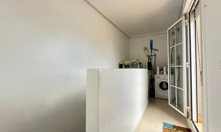 Sale - Villa -
Los Montesinos - La Herrada