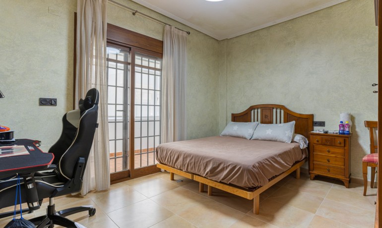 Sale - Villa -
Los Montesinos - La Herrada
