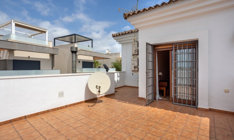Sale - Villa -
Los Montesinos - La Herrada