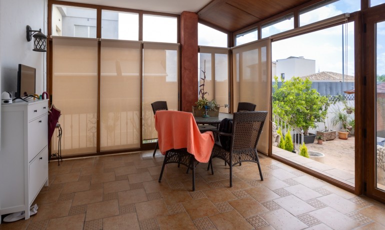 Sale - Villa -
Los Montesinos - La Herrada