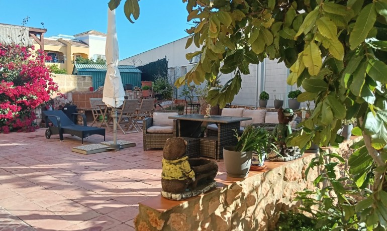 Sale - Apartment / Flat -
Los Montesinos - La Herrada