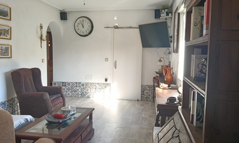 Sale - Apartment / Flat -
Los Montesinos - La Herrada