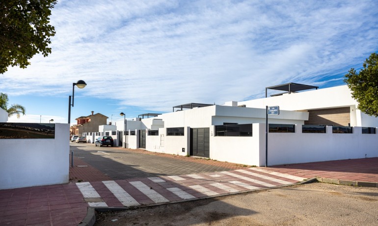 Sale - Villa -
Torre Pacheco - Roldán - Town