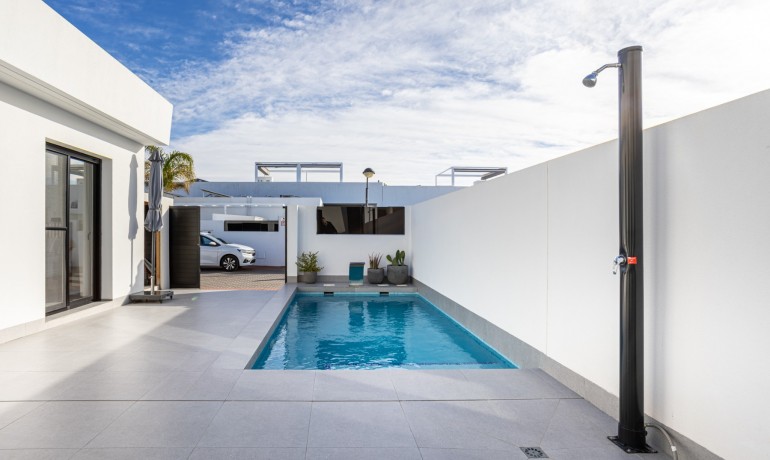 Sale - Villa -
Torre Pacheco - Roldán - Town