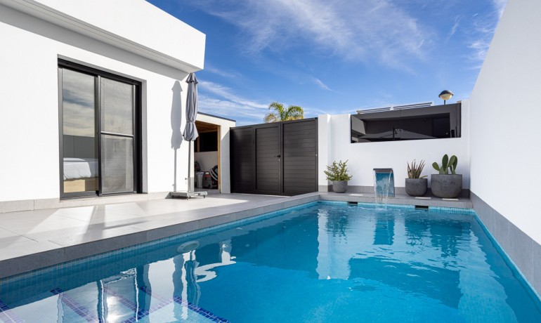 Sale - Villa -
Torre Pacheco - Roldán - Town