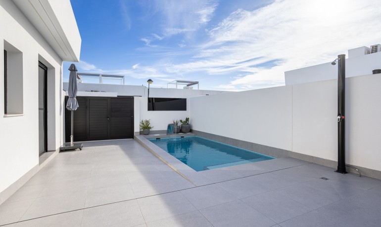 Sale - Villa -
Torre Pacheco - Roldán - Town