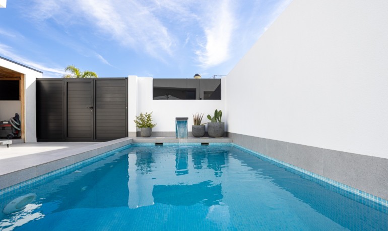 Sale - Villa -
Torre Pacheco - Roldán - Town