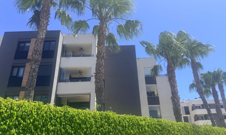 Sale - Apartment / Flat -
Orihuela Costa - Los Altos