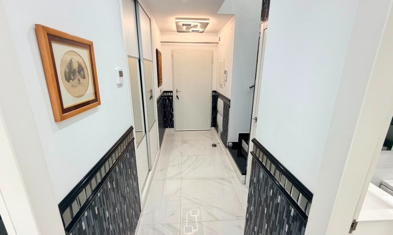 Sale - Villa -
Los Montesinos - La Herrada